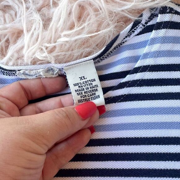 Women’s XL Striped Top - Picture 2 of 3
